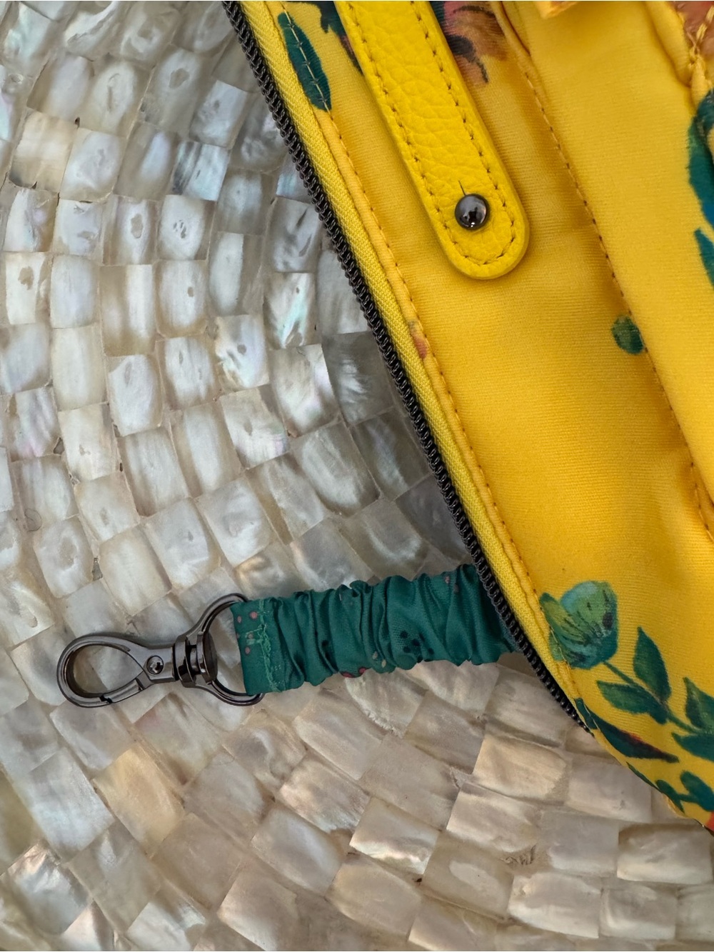 ✨Lug Bag✨ - Picture 9 of 9